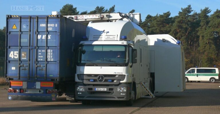 Mithilfe von Röntgentechnik fanden die Osnabrücker Zöllner mehr als 108 Kilogramm Rauschgift. / Foto: Hauptzollamt Osnabrück