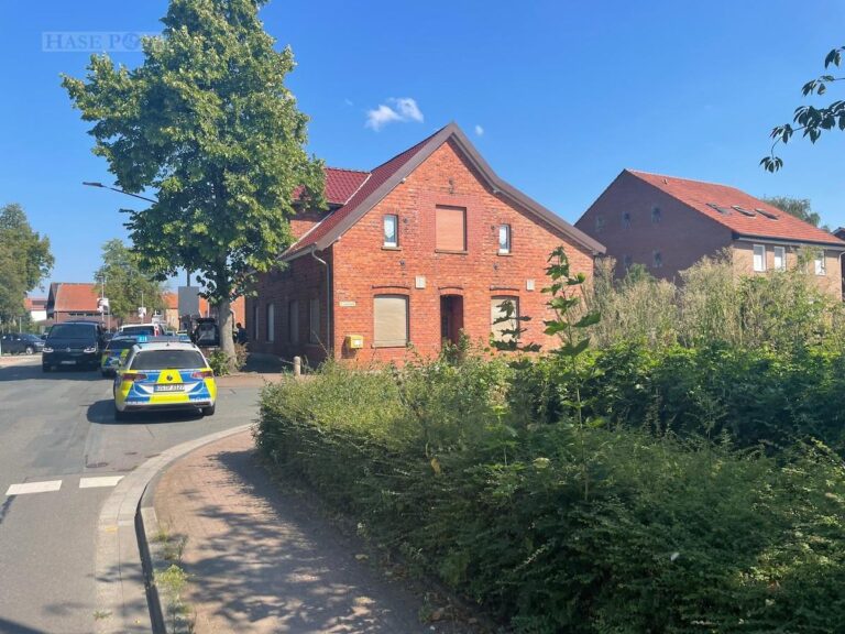 Polizeieinsatz an der Koppelstraße in Fürstenau / Foto: Polizei