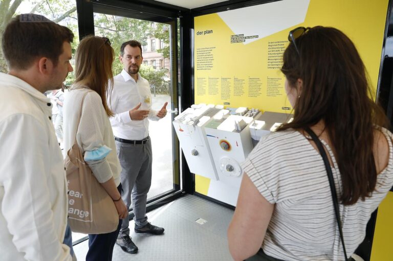 Info-Mobil des Bundesamtes für die Sicherheit der nuklearen Entsorgung steht an zwei Tagen auf dem Marktplatz / Foto: Bundesamt für die Sicherheit der nuklearen Entsorgung
