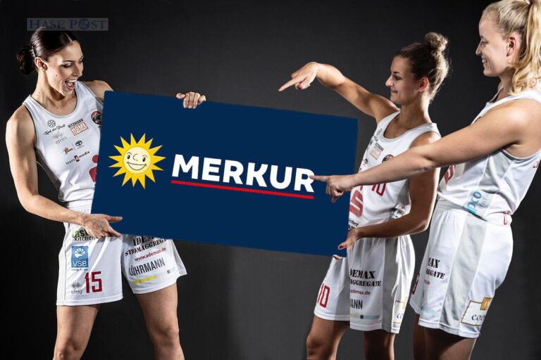 Seit dieser Saison strahlt die lachende Merkur Sonne auf den Trikothosen, auf Spieltags-Flyern und -Plakaten sowie auf der Website der GiroLive-Panthers. / Foto: OSC
