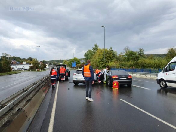 Unfälle bei Spurwechseln auf Autobahn A30 und Bundesstraße B68