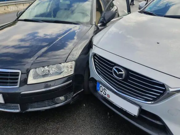 Unfälle bei Spurwechseln auf Autobahn A30 und Bundesstraße B68