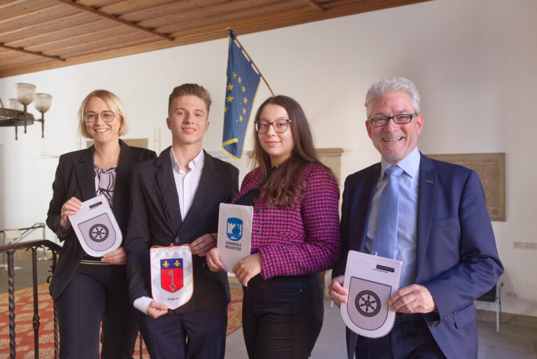 Elif Yorulmaz und Leon Lahrmann vertreten Osnabrück ab Oktober in den Partnerstädten Angers und Çanakkale