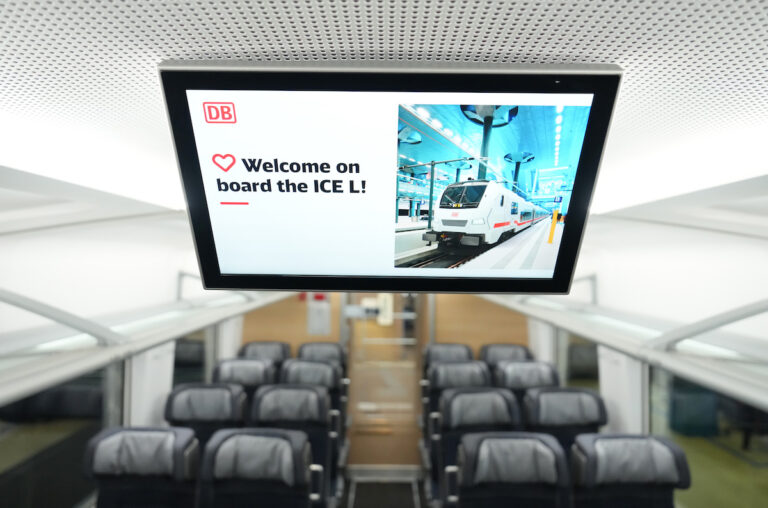 Innenraum des neuen ICE L, Deutsche Bahn AG / Oliver Lang