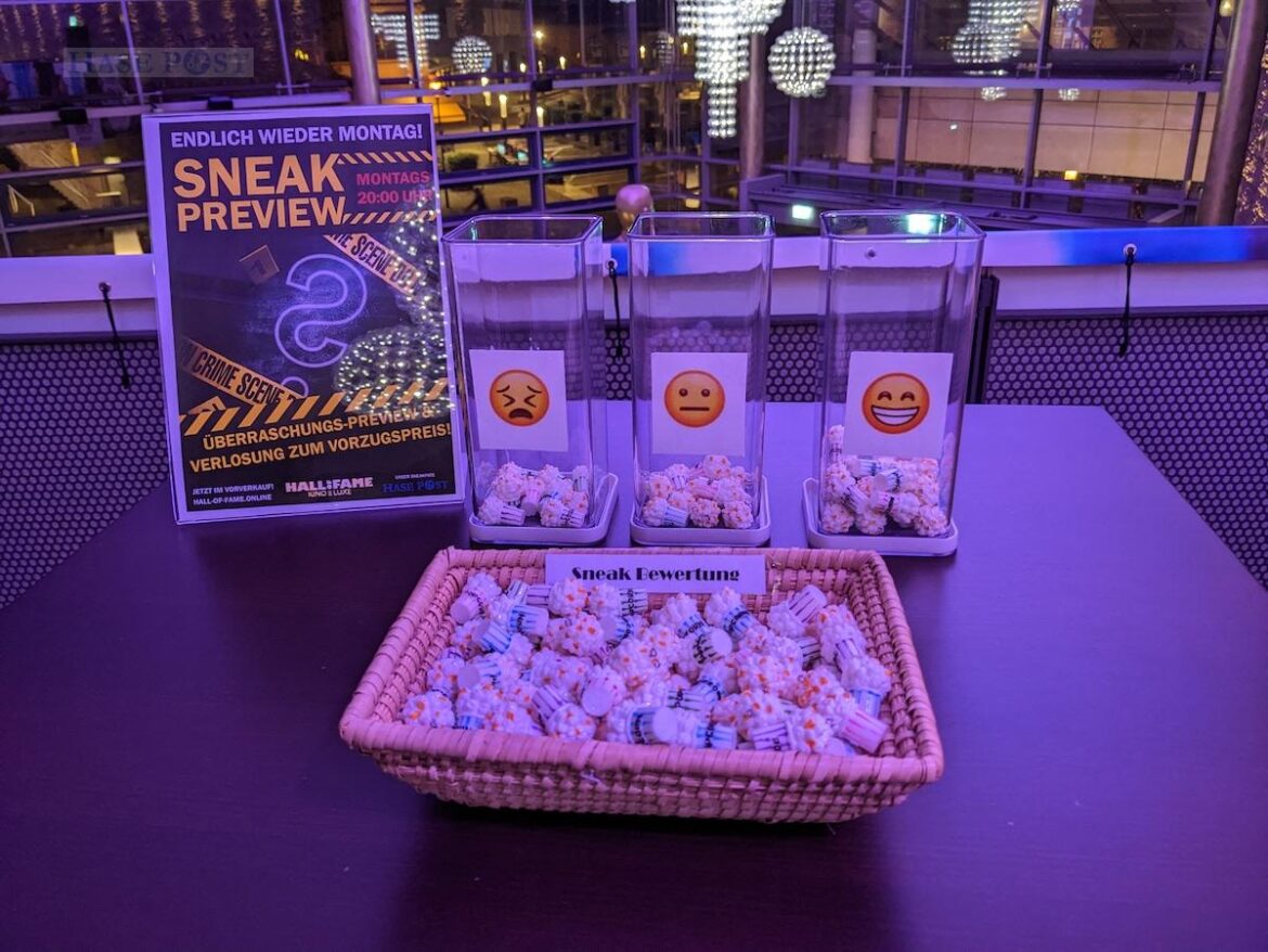 Mit Popcorn gaben die Sneaker ihre Bewertung zu "Was dein Herz dir sagt - Adieu ihr Idioten!" ab. / Foto: Hall of Fame