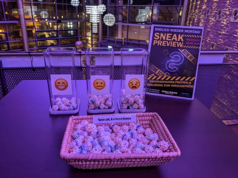 Mit Popcorn gaben die Sneaker ihre Bewertung zu „The Bunker Game“ ab. / Foto: Hall of Fame