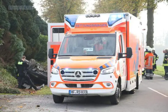 PKW überschlägt sich in Melle, junger Fahrer wird verletzt