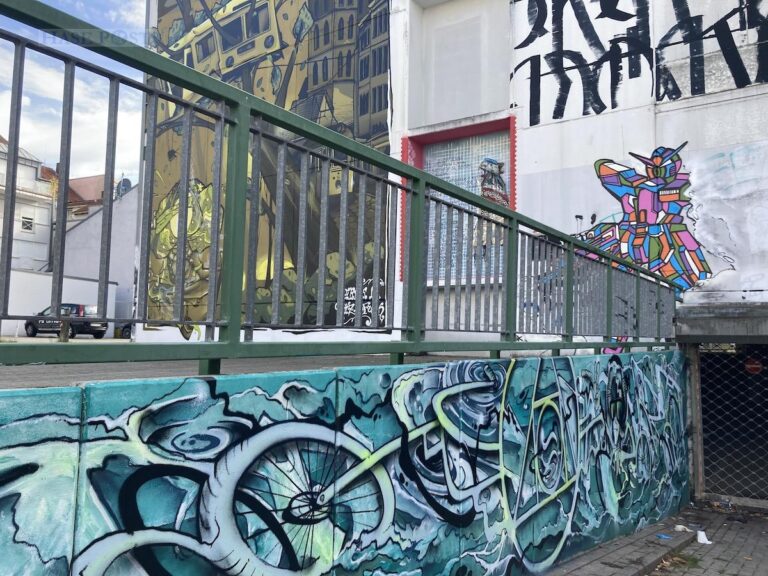 Bunt statt grau an der Seminarstraße / Foto: Schulte