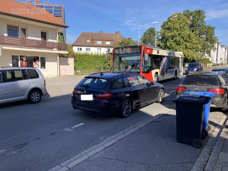 Die erste Protestaktion zeigte bereits seine Wirkung: Der Verkehr auf der Ellerstraße kam massiv ins Stocken. / Foto: Köster