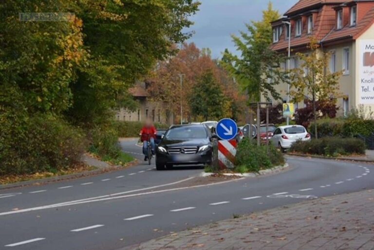 Beim Überholen unterschätzen Autofahrer oft den geringen Abstand zum Rad. / Foto: Polizei Osnabrück