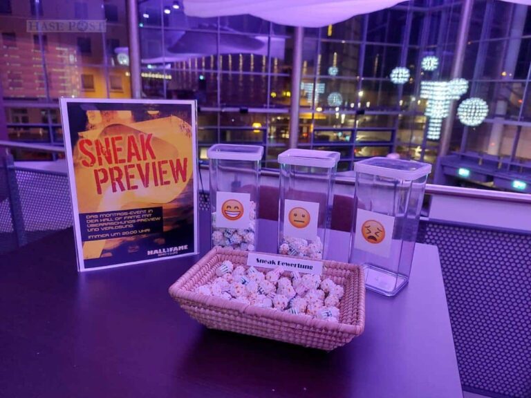 Mit Popcorn gaben die Sneaker ihre Bewertung zu „Der Nachname“ ab. / Foto: Hall of Fame