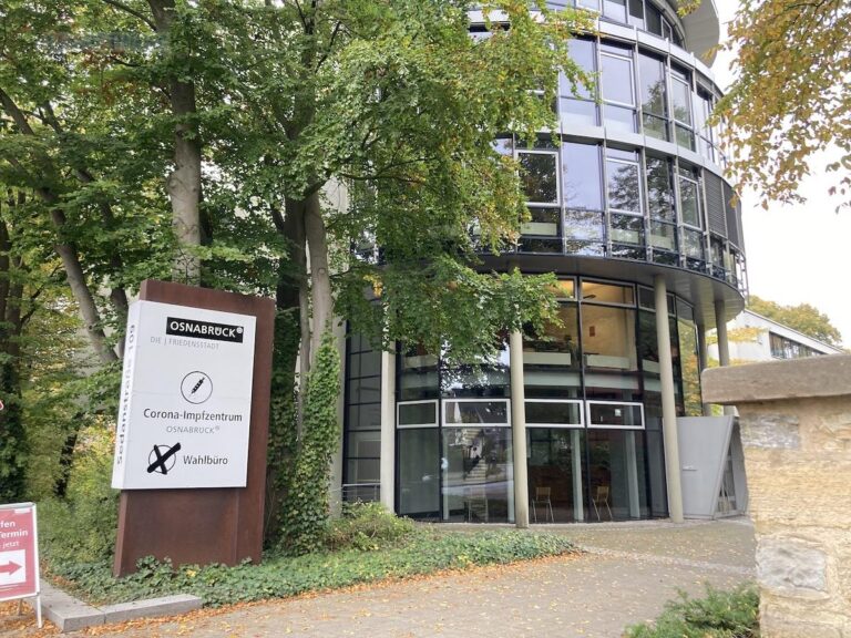 Impfzentrum im Verwaltungsgebäude der Stadtverwaltung an der Sedanstraße in Osnabrück; Foto: Jasmin Schulte