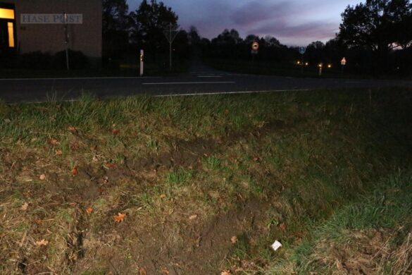 PKW mit zwei Insassen überschlägt sich in Melle, Fahrer betrunken