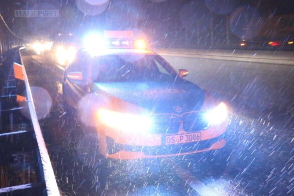 Glätteunfälle auf der Autobahn A1, Karambolage mit fünf Autos auf der A33