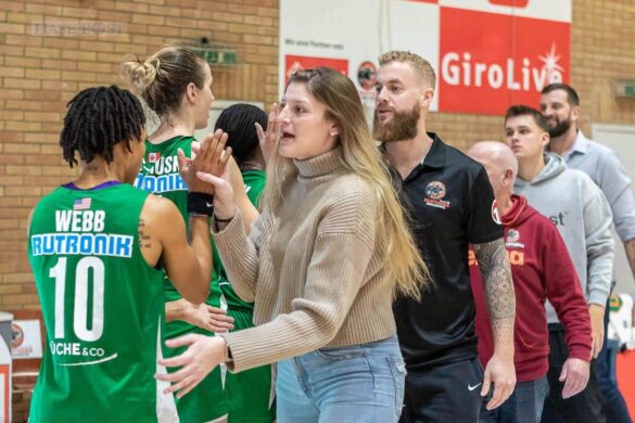 GiroLive-Panthers verlieren ihr Heimspiel hauchdünn mit 69:70 gegen die Rutronik Stars Keltern / Foto: Dieter Reinhard