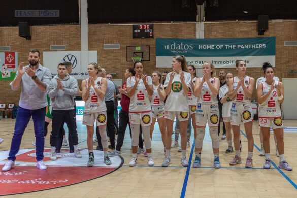 GiroLive-Panthers verlieren ihr Heimspiel hauchdünn mit 69:70 gegen die Rutronik Stars Keltern / Foto: Dieter Reinhard