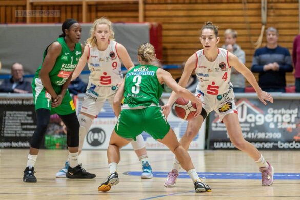 GiroLive-Panthers verlieren ihr Heimspiel hauchdünn mit 69:70 gegen die Rutronik Stars Keltern / Foto: Dieter Reinhard