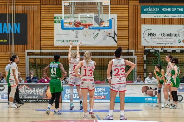 GiroLive-Panthers verlieren ihr Heimspiel hauchdünn mit 69:70 gegen die Rutronik Stars Keltern / Foto: Dieter Reinhard
