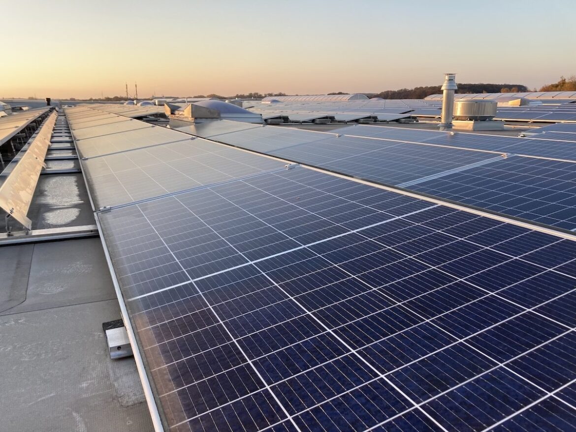 Solaranlage bei der Bohnenkamp AG / Foto: Schulte
