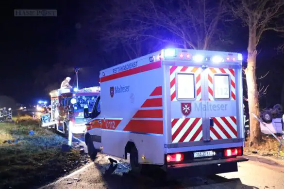 Crash in Ostercappeln: Zwei Fahrzeuge überschlagen, drei Menschen schwerst verletzt Crash in Ostercappeln: Zwei Fahrzeuge überschlagen, drei Menschen schwerst verletzt