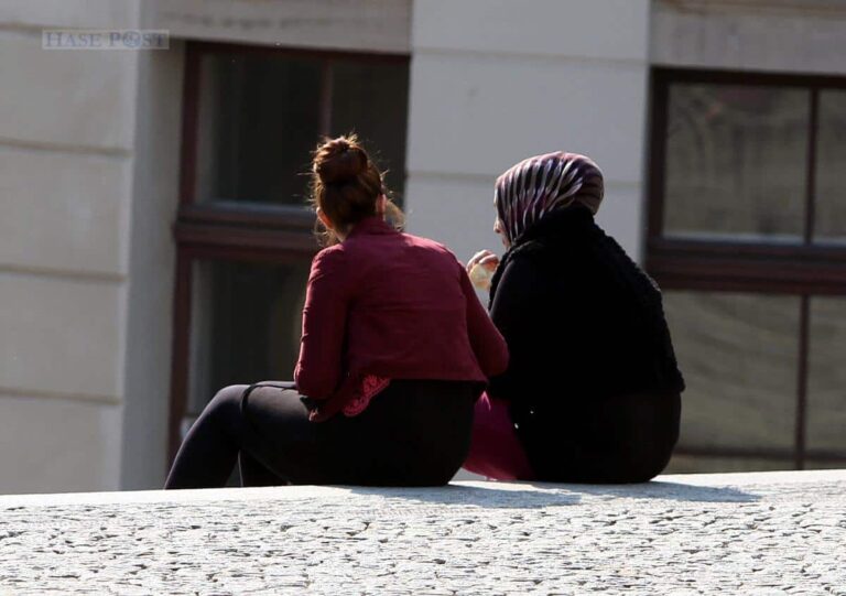Deutsche Imame kritisieren Taliban wegen Uni-Verbot für Frauen