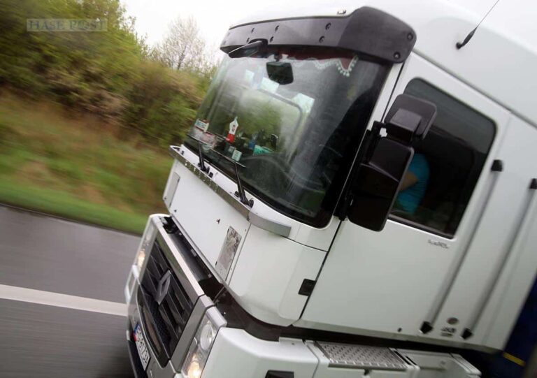 Verkehrsminister nennt Bedingungen für Lkw-Klimamaut