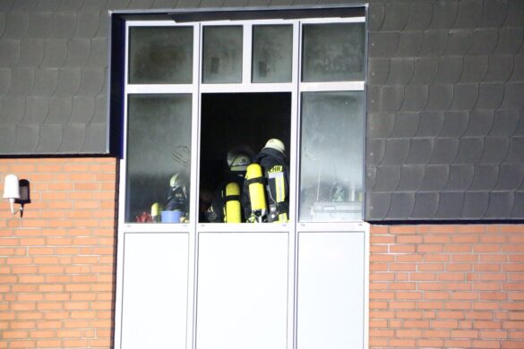 Aufenthaltsraum in Flammen - Zimmerbrand im Bohmte
