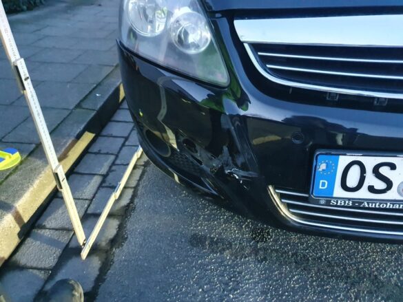 Radfahrerin bei Zusammenstoß mit Auto im Schinkel schwer verletzt