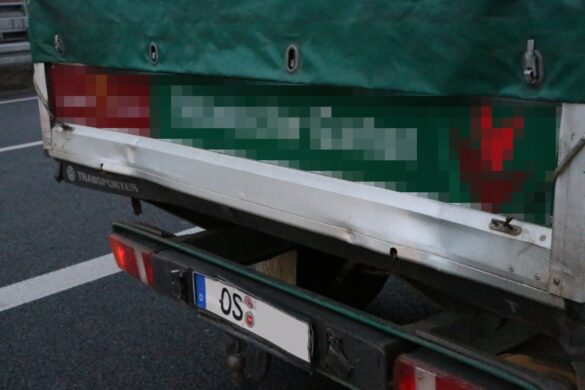Auffahrunfall mit vier Fahrzeugen und drei Leichtverletzten auf der Autobahn 30 / Foto: Heiko Westermann Auffahrunfall mit vier Fahrzeugen und drei Leichtverletzten auf der Autobahn 30