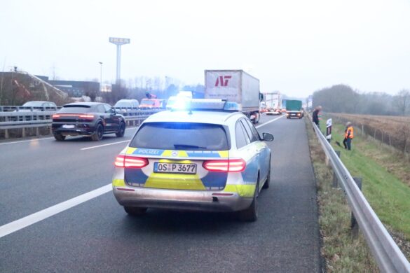 Auffahrunfall mit vier Fahrzeugen und drei Leichtverletzten auf der Autobahn 30 / Foto: Heiko Westermann Auffahrunfall mit vier Fahrzeugen und drei Leichtverletzten auf der Autobahn 30