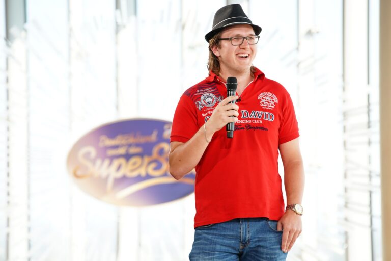 Marco Büscher aus Glandorf tritt am Samstagabend vor die DSDS-Jury. / Foto: RTL (Stefan Gregorowius)