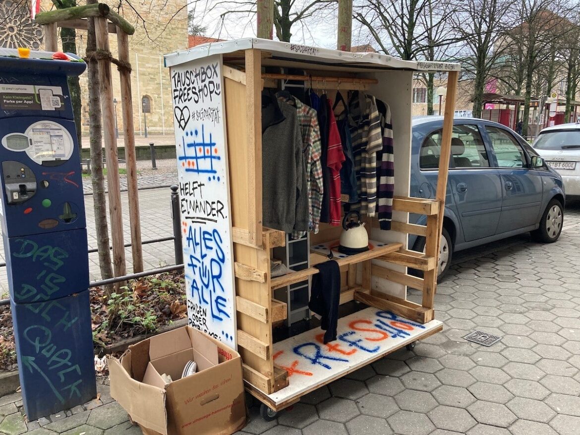 Der Tauschwagen des solidarischen Aufbaus am Domhof (Archivbild). / Foto: Schulte