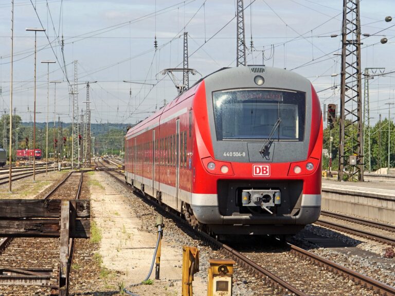 (Symbolbild) Regionallinie 440