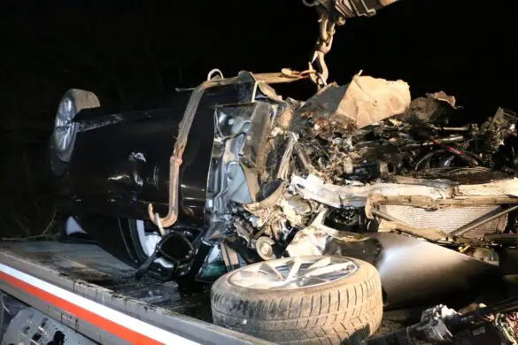 Beschädigter PKW nach Überschlag