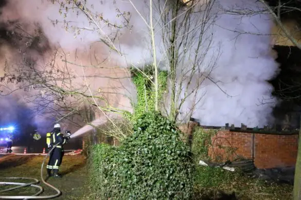 Scheunenanbau brennt