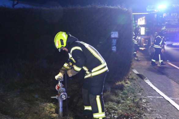 Rauch entdeckt, Feuerwehr sucht Brand in Hasbergen
