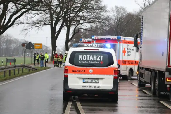 Notarzt-Einsatzfahrzeug an B51