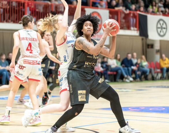 GiroLive-Panthers gewinnen mit 66:61 gegen die Royals aus Saarlouis. / Foto: Dieter Reinhard