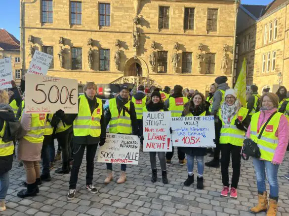 Ver.di Demo auf dem Rathausplatz Osnabrück / Foto: Alina Hirsch