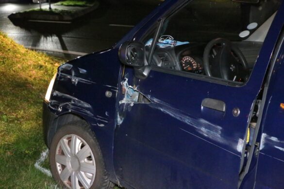 PKW fährt in Hasbergen auf Kreisverkehr, Fahrerin wird verletzt