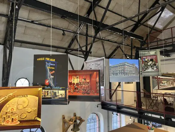 Fotoausstellung von Osnabrücker Geschäften aus dem 20. Jahrhundert. / Foto: Hirsch