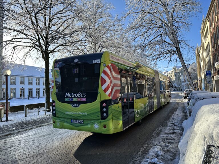 VOS Stadtbus im Winter Foto: Pohlmann in Osnabrück (Gesamtstadt)
