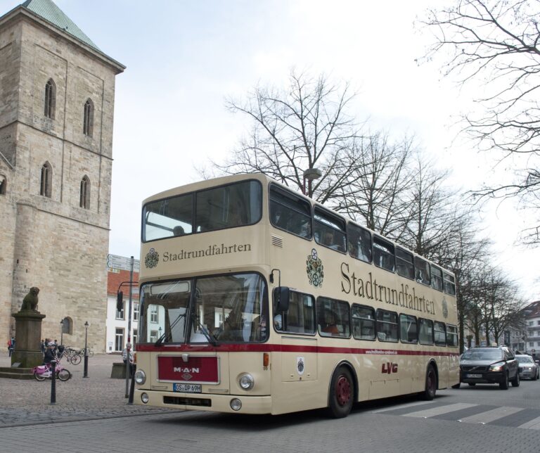Traditionsbus. / Foto: Uwe Lewandowsk