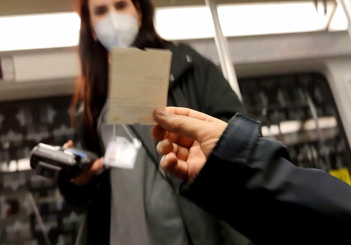 Bundestag gibt grünes Licht für 49-Euro-Ticket