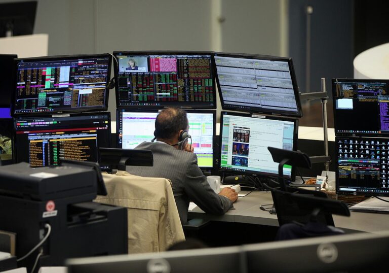 Dax vor US-Zinsentscheid in grünen Bereich