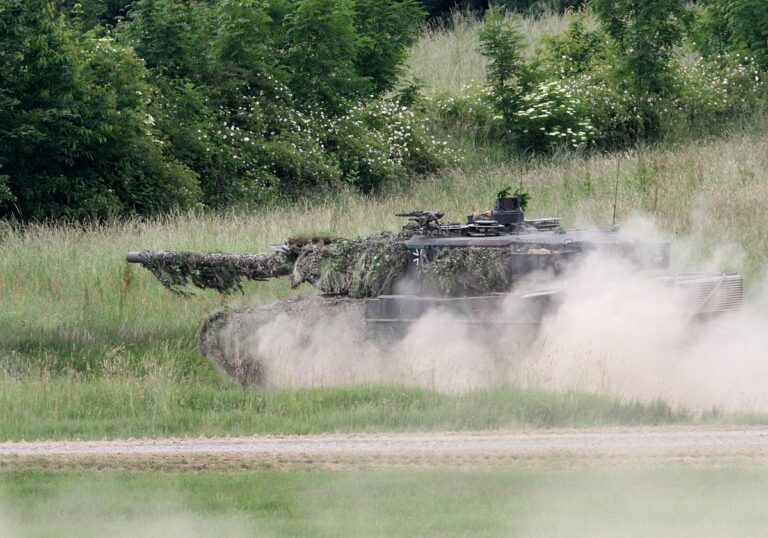 Estland fordert Deutschland zu höheren Verteidigungsausgaben auf
