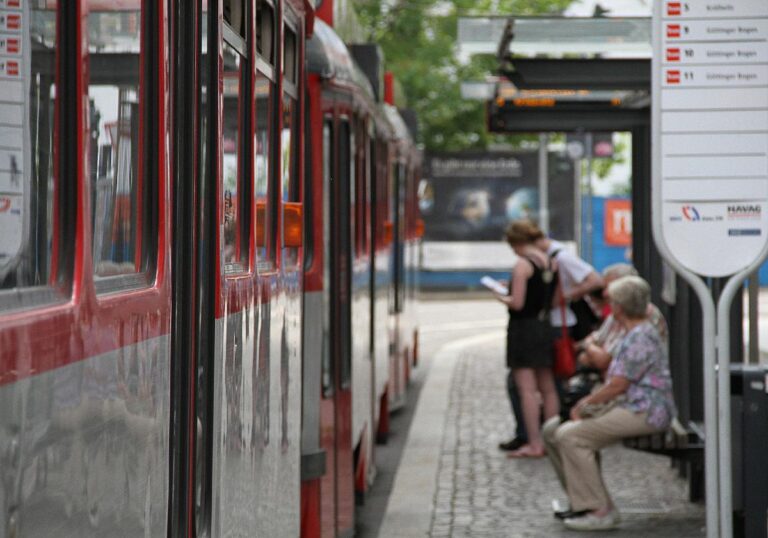 ÖPNV im Norden wird vor allem von Schülern genutzt