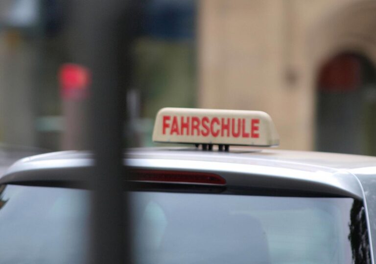VdK gegen verpflichtende Fahrtauglichkeitstests für Senioren