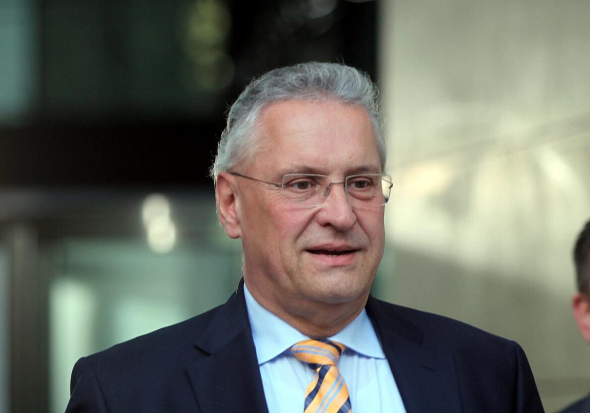 Herrmann stellt Sozialleistungen für Asylbewerber infrage