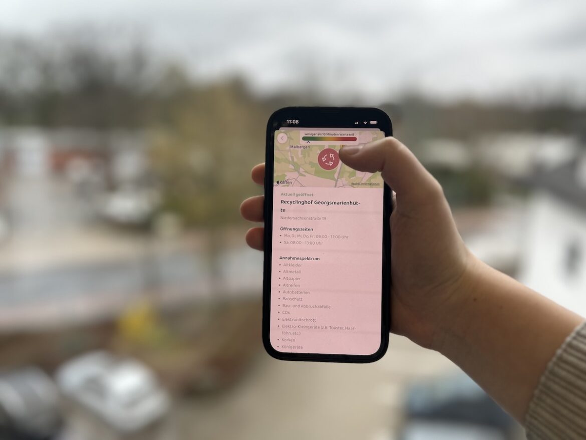 In der AWIGO-App lässt sich die aktuelle Wartezeit am Recyclinghof in Georgsmarienhütte einsehen. / Foto: Reichelt/AWIGO